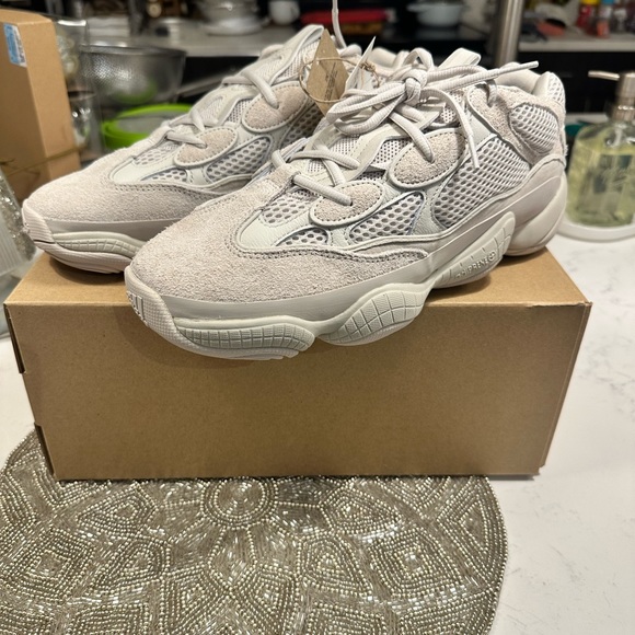Adidas Yeezy 500 Blush MENS DB2908 Sneakers 2021 Release Brand New Size 10.5 - Picture 1 of 10